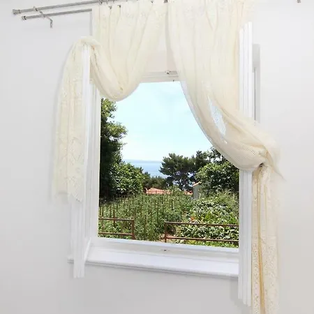 아파트 Buki Apartman *