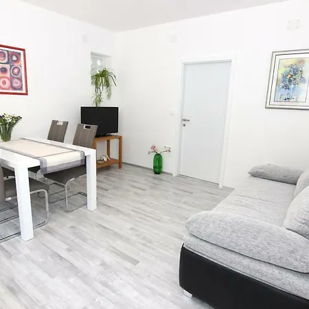 Buki Apartman *